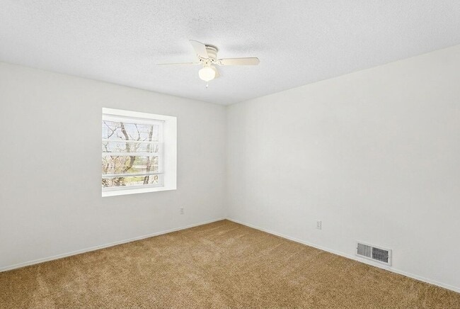 Building Photo - 3008 Matador Dr NE