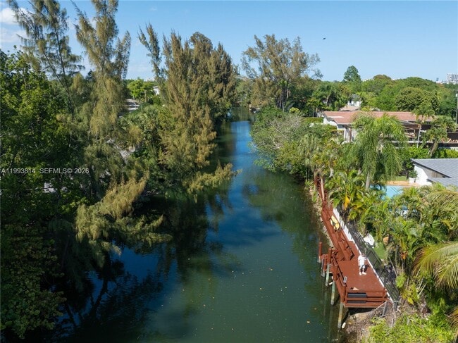Building Photo - 5120 Carillo St