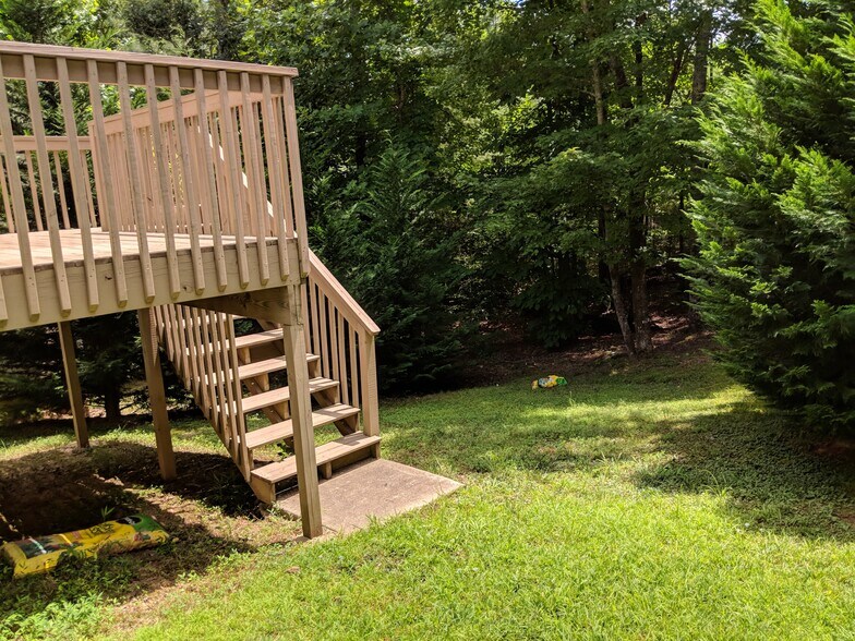 Building Photo - 144 Hood Park Dr