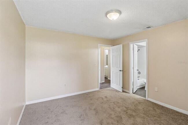 Building Photo - 384 Cocoa Ct
