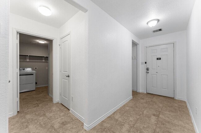 Building Photo - 18002 Sonora Brook Ln