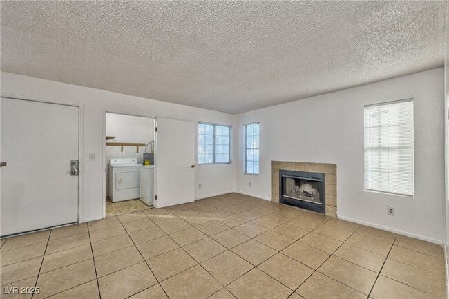 Building Photo - 1961 Cosmic Dr