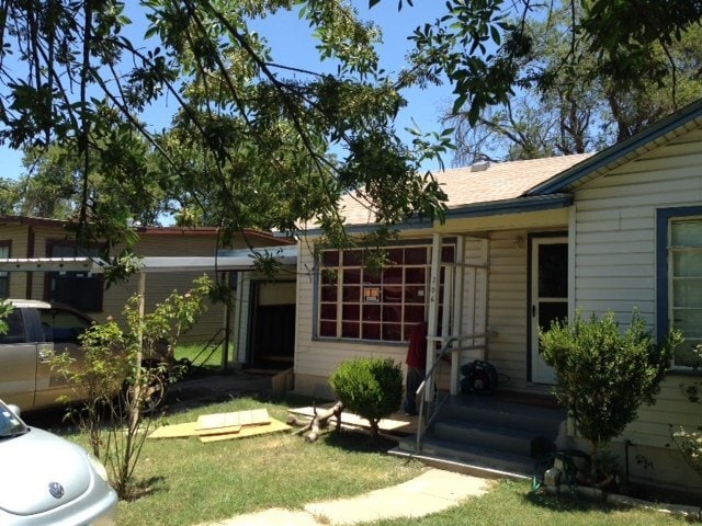 Building Photo - 206 Avalon St