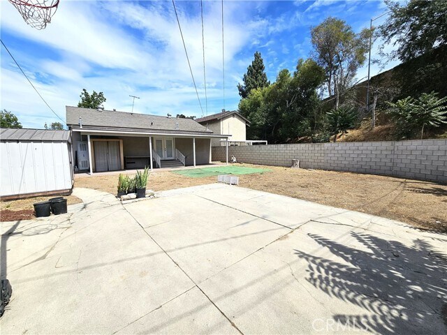Building Photo - 609 Lorena Ave