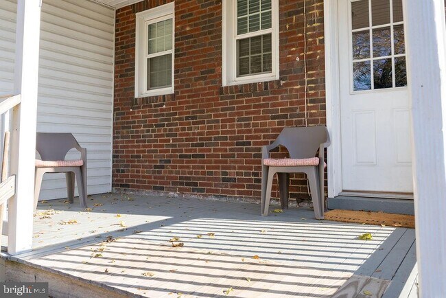 Building Photo - 313 Frederick St