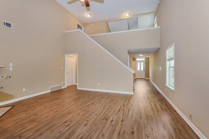 Building Photo - 944 Shorey Ln