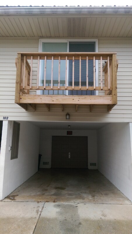 Building Photo - 4780 Pontchartrain Dr