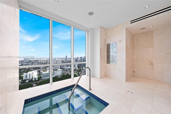 Building Photo - 1643 Brickell Ave