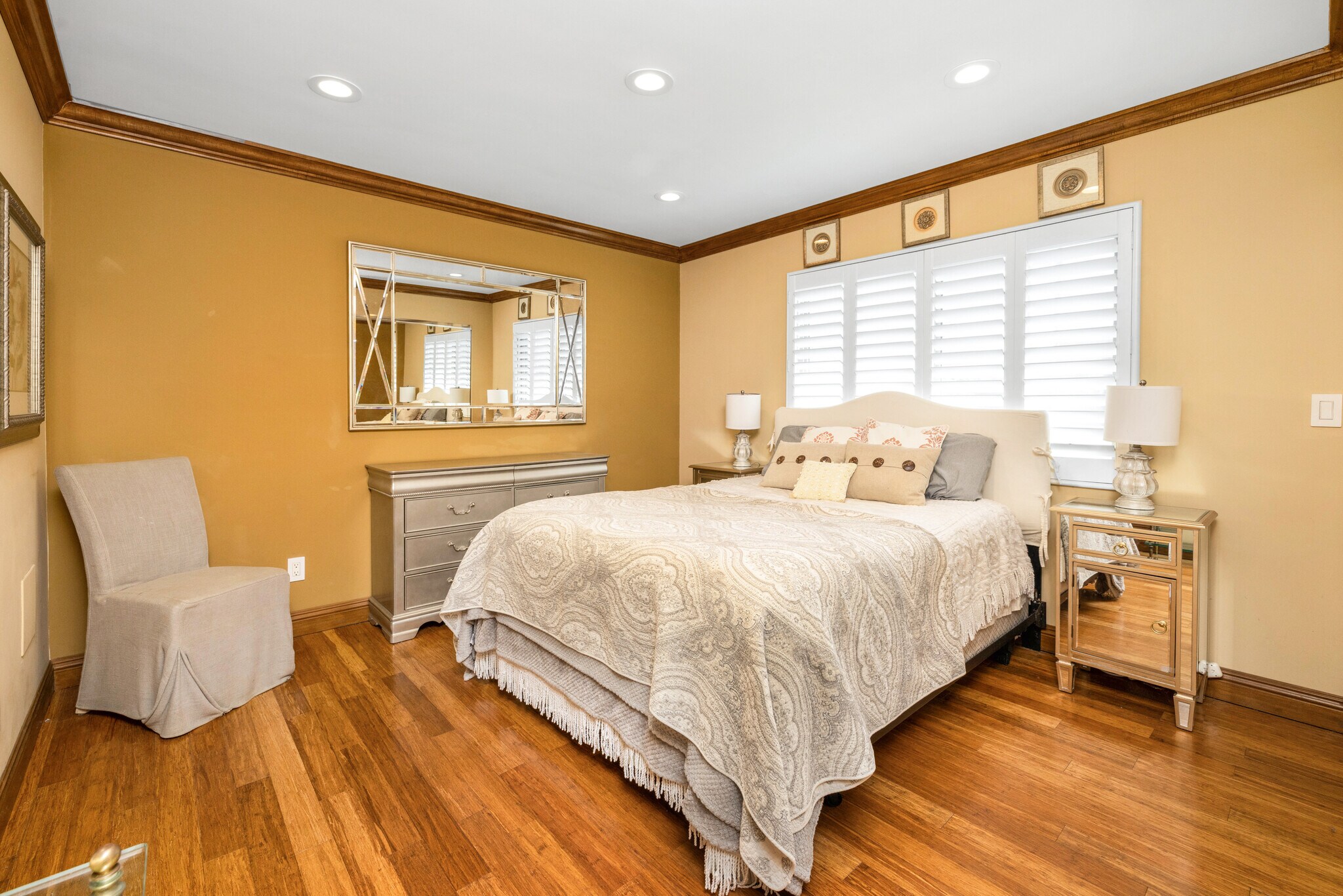 Building Photo - 401 Holmwood Dr
