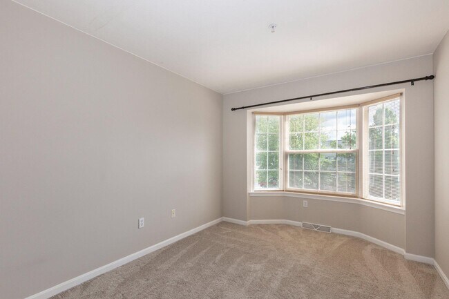 Building Photo - 1784 UPPER Ln