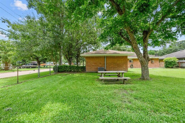 Building Photo - 4502 Sanford Rd
