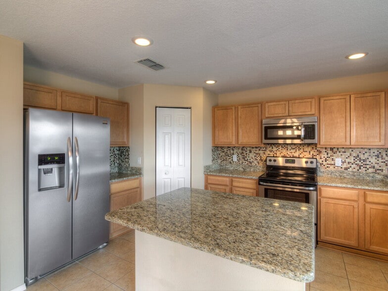 Building Photo - 2929 Breezy Meadow Rd