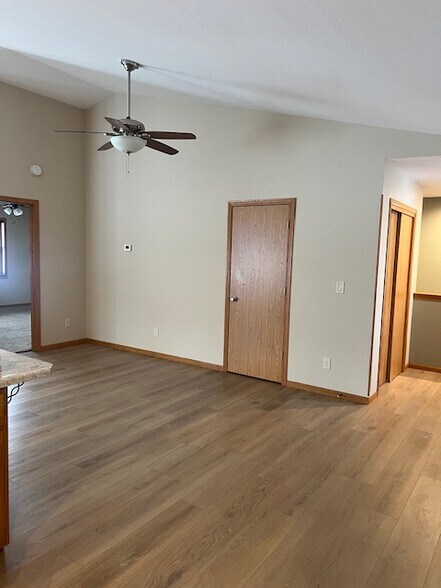 Building Photo - 1731 Crooked Ave