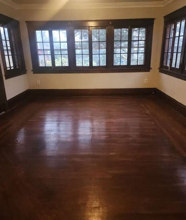 Building Photo - 1319-21 W. 111