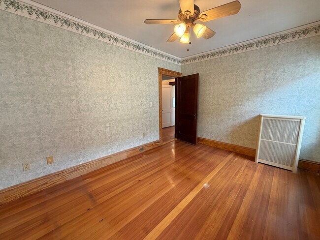 Building Photo - 115 Beech St
