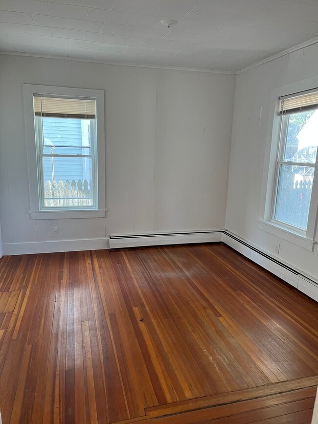 Building Photo - 9 Summer St