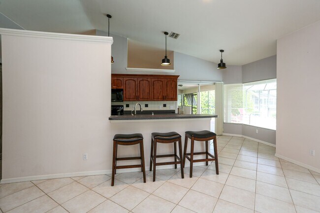 Building Photo - ** LELY COUNTRY CLUB UNFURNISHED 3 BEDROOM...