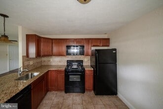 Building Photo - 231 Sharpless St