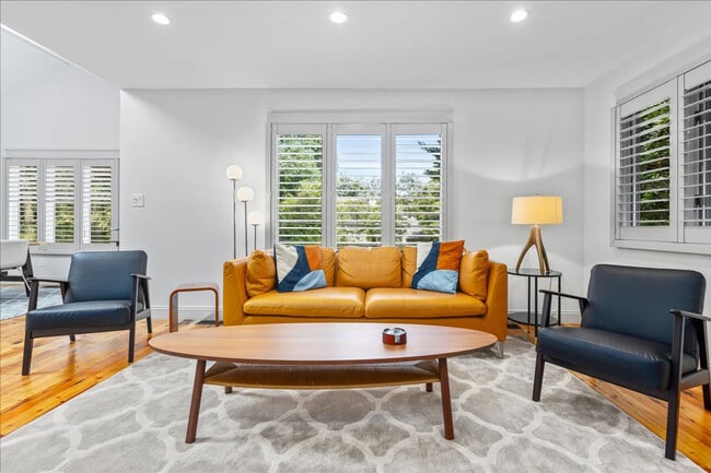 Building Photo - 710 Lighthouse Ave