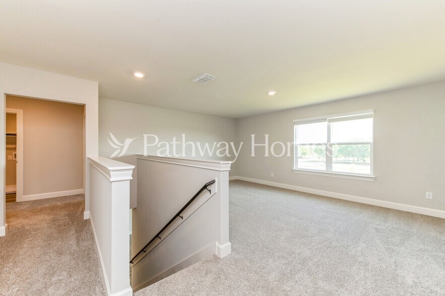 Building Photo - 619 Brookside Dr