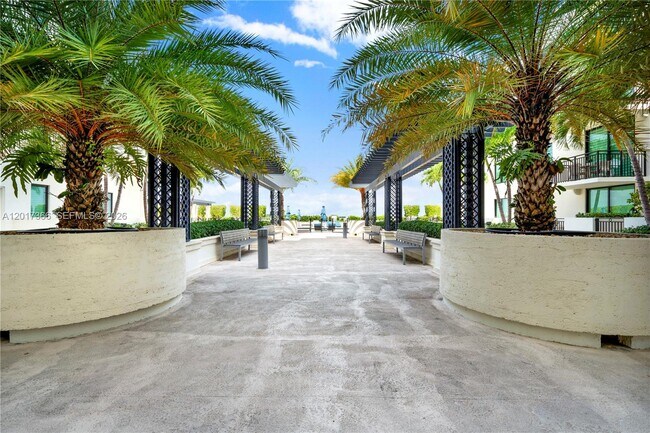 Building Photo - 1300 Ponce de Leon Blvd