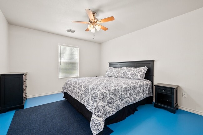 Building Photo - 109 Gillespie Ln