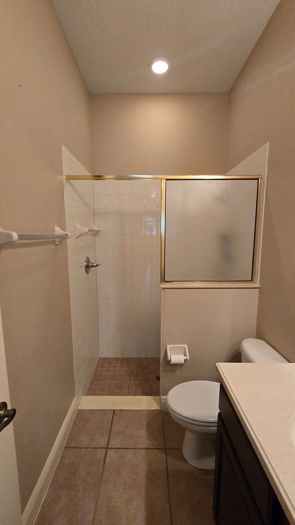 Building Photo - Stunning 3 Bedroom, 3 Bath Home – 2,500 sq/ft – Oversized Garages & Modern Upgrades