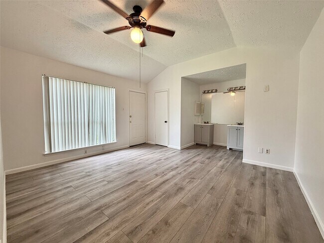 Building Photo - 6410 Rancho Blanco Ct