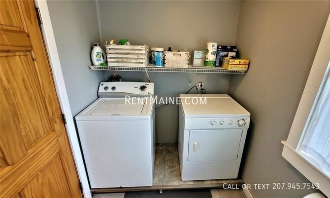 Building Photo - 180 Fourth St.