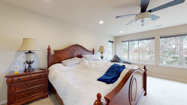 Building Photo - Auburn Lakeland Hills area/Lakeview Community- 4 bedroom 2.5 bathroom with AC - Available May 5th!