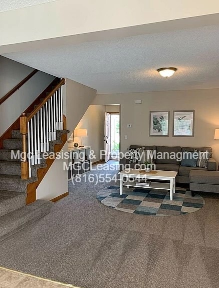 Building Photo - 1641 SW Highland Dr