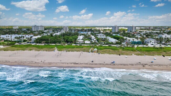 Building Photo - 320 S Ocean Blvd