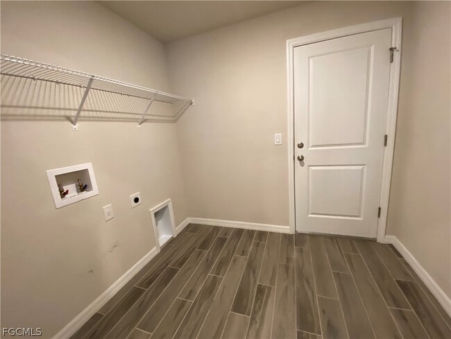 Building Photo - 2513 NW 14th Pl