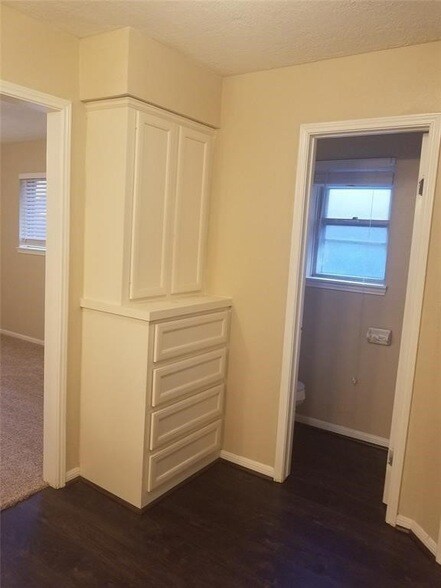 Building Photo - 230 Blue Castle Ln