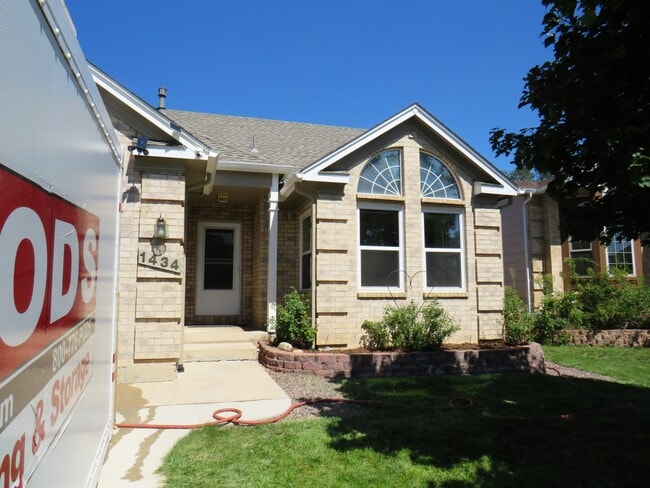 Primary Photo - 1434 S Canoe Creek Dr