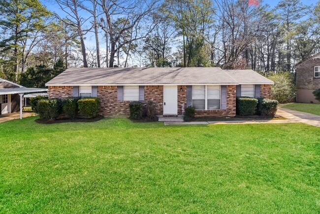 Primary Photo - Pleasant 3 Bedroom in Prattville