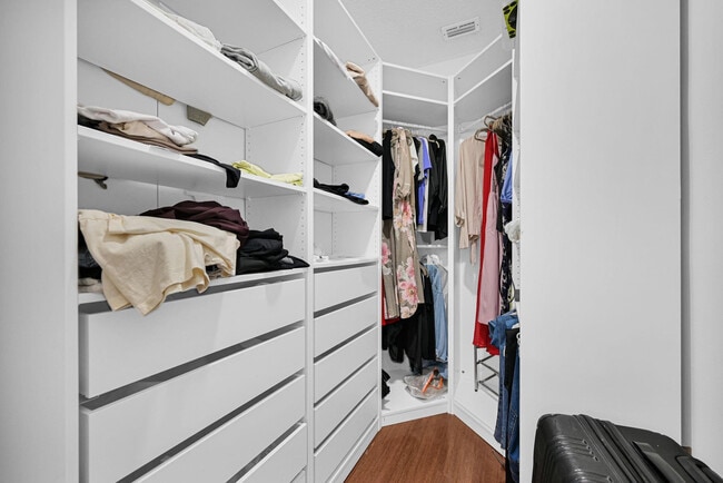 Building Photo - 21385 Marina Cove Cir