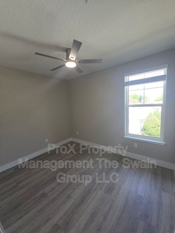 Building Photo - 701 Bates Ave SW