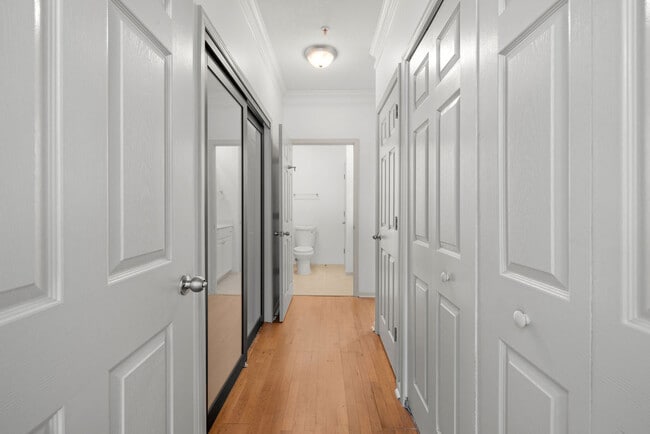 Building Photo - 1111 Westchester Ridge NE