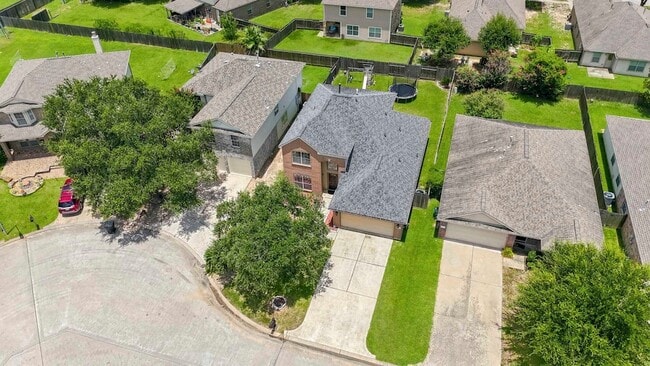Building Photo - 25450 Barmby Dr