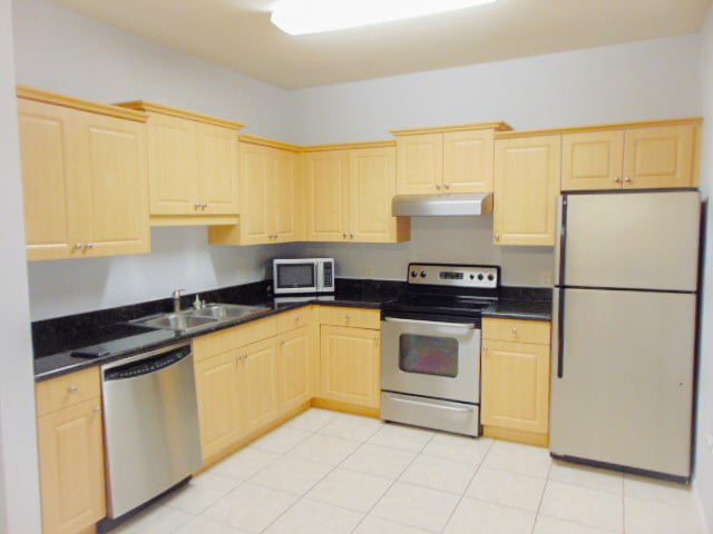 Building Photo - 7560 Plantation Cir