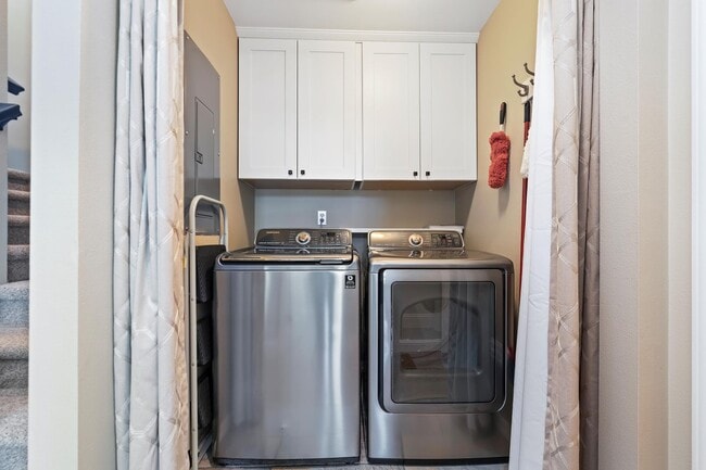 Building Photo - Luxury Condo in SE Boise's most desirable master planned community-Surprise Valley