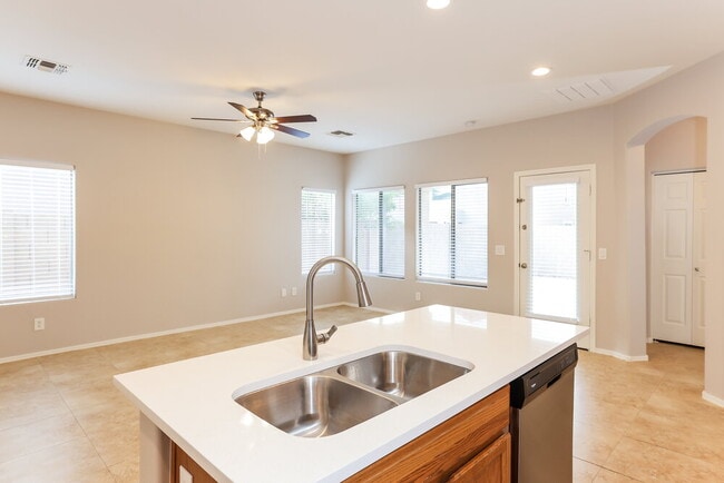 Building Photo - 4629 W Fortune Dr