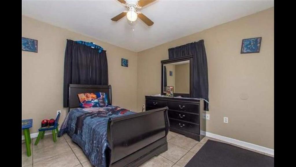 One of 2 bedrooms - 4034 Dale St