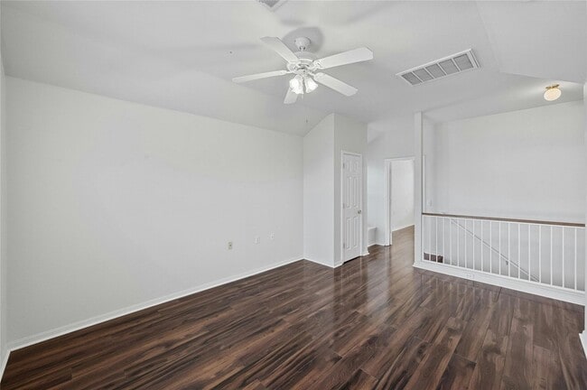 Building Photo - 410 Colonial Park Blvd