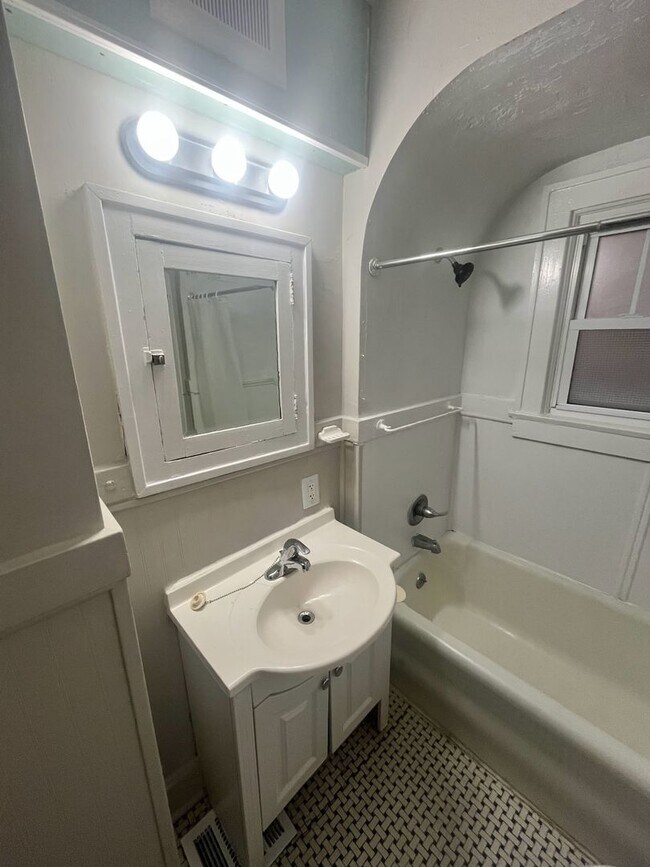 Building Photo - Three Bedroom House W/ Full unfinished Basement