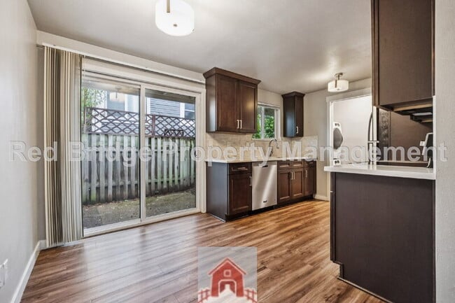 Building Photo - 3440 SE 8th Ave