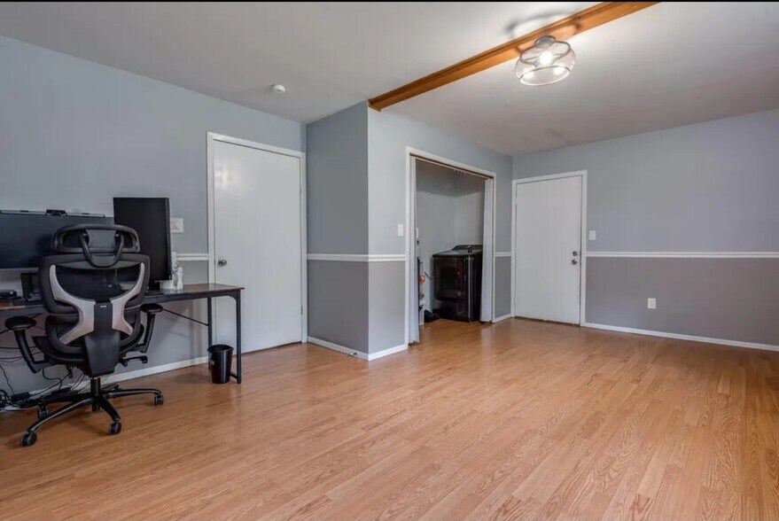 Building Photo - 644 Glen Circle Dr