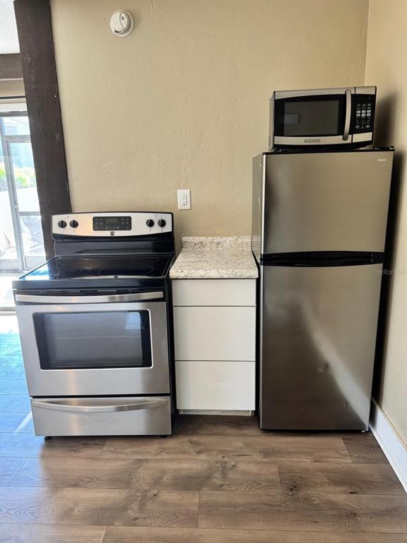 Building Photo - 2241 Burnway Rd