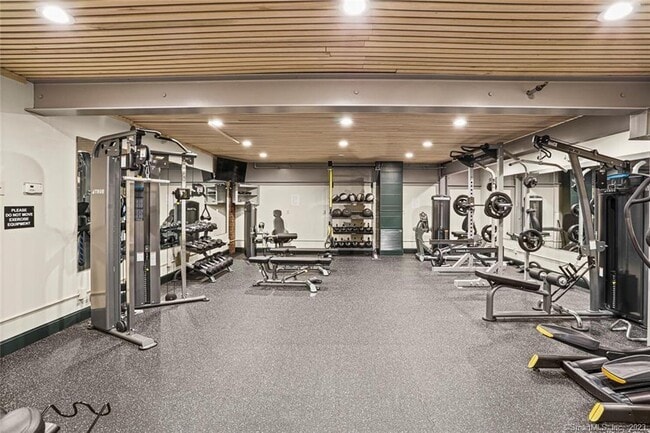 Building Photo - 25 Grand St